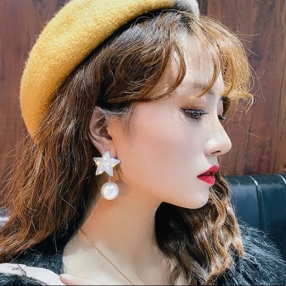 Beautiful Rhinestone Asymmetrical Earrings - Picture 2 of 5